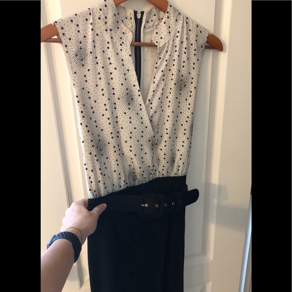 Banana Republic Sleeveless/Belted Dress.